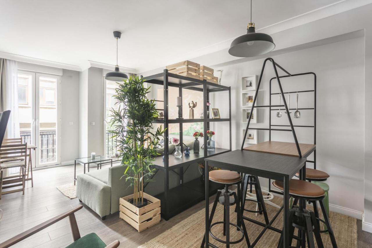 شقة Central And Refreshing Flat In Beyoglu اسطنبول المظهر الخارجي الصورة